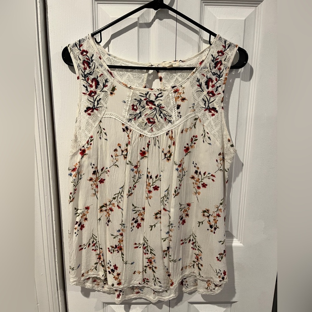 Floral Embroidered Sleeveless Top - Cream